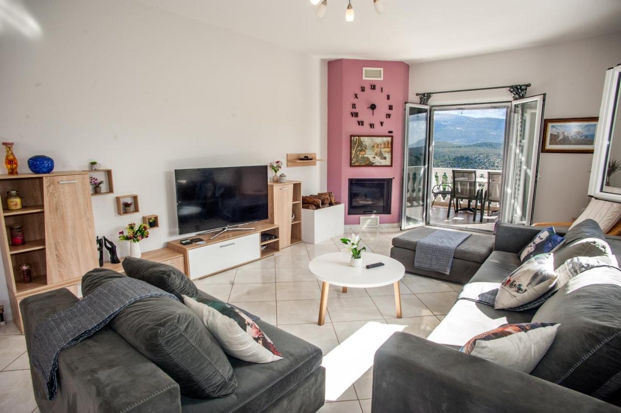 Nikos Apartments Spacious And Panoramic Argostoli  Bagian luar foto
