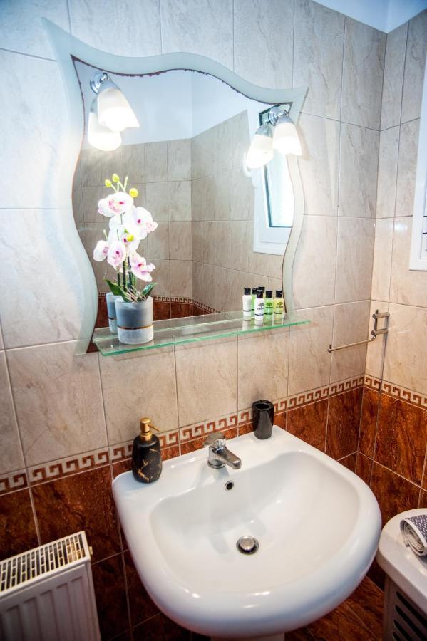 Nikos Apartments Spacious And Panoramic Argostoli  Bagian luar foto