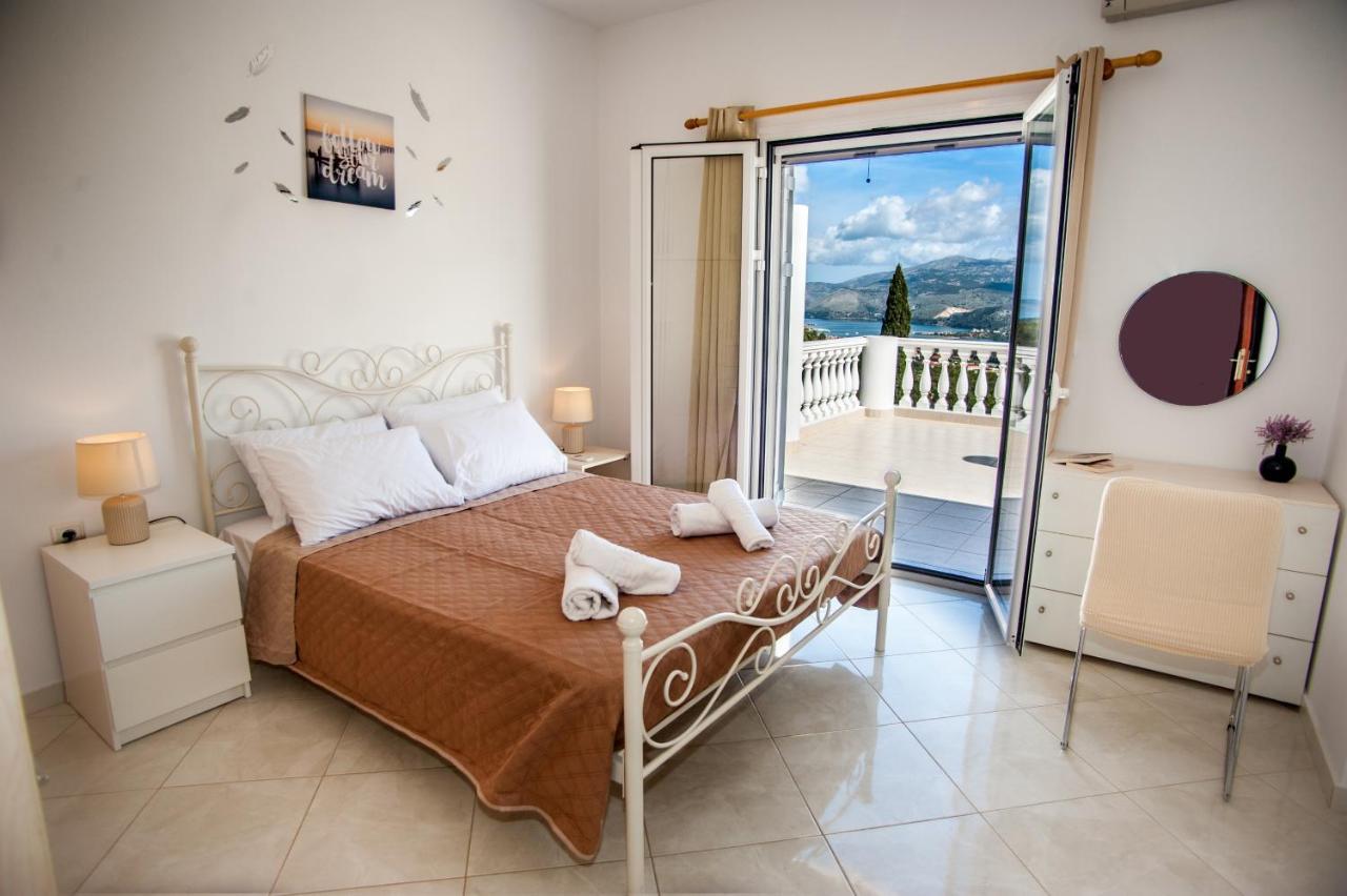 Nikos Apartments Spacious And Panoramic Argostoli  Bagian luar foto